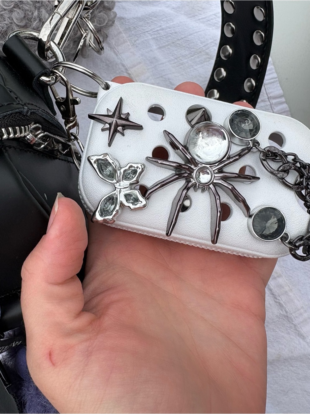 Dr. Martens Black Satchel with Silver Star Chain - Picture 4 of 7